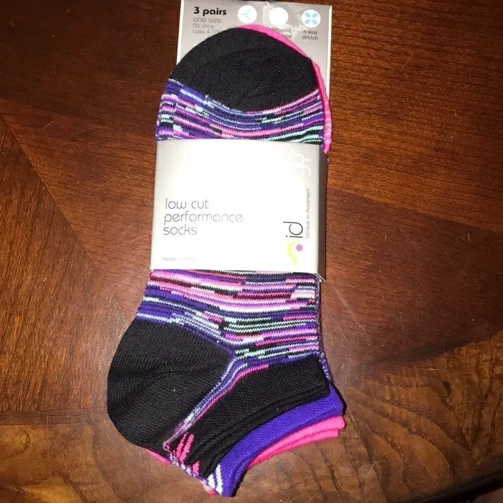 NWT Ideology 3 pairs low cut performance s…